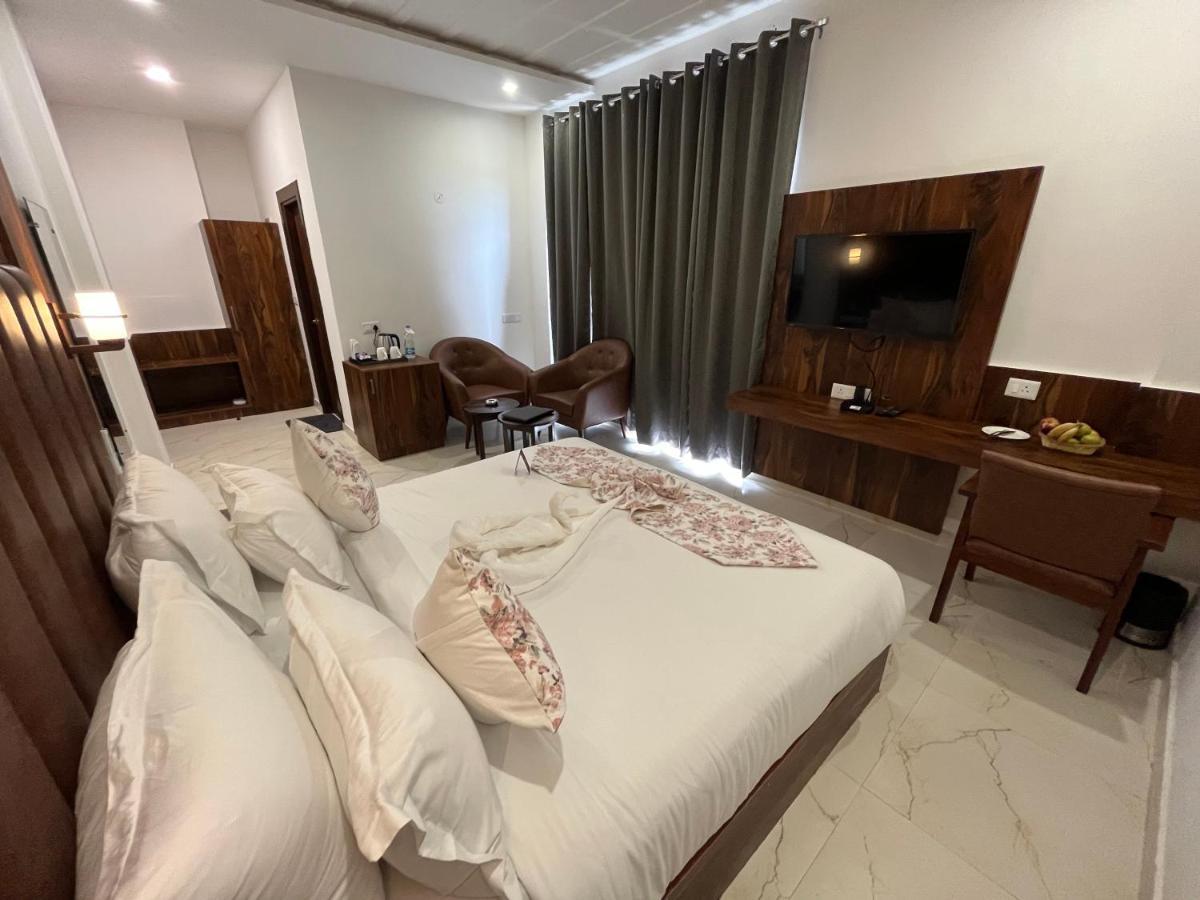 Click Collection The Abode, Dharamshala Hotel Luaran gambar